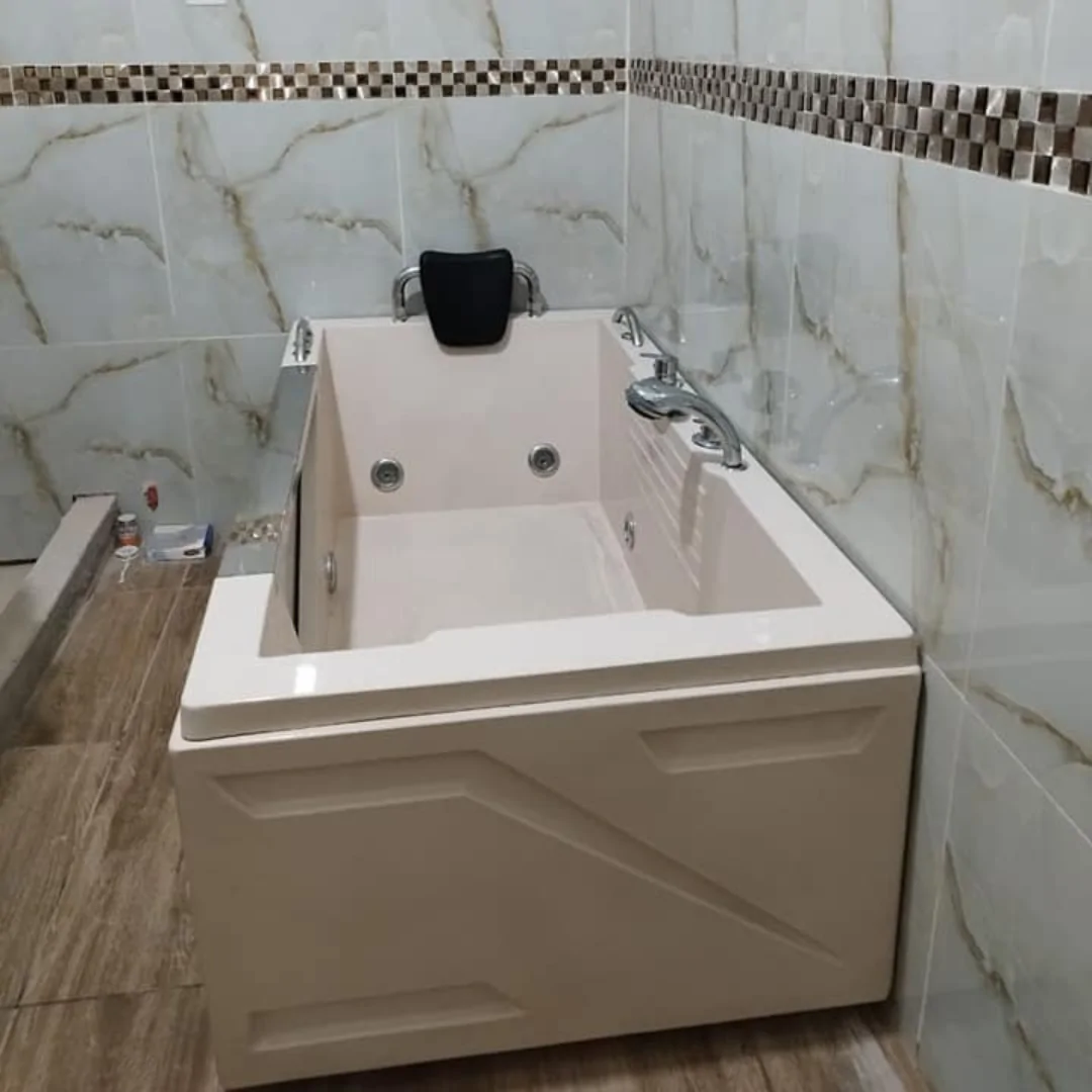 Tinas de Hidromasajes Modelo Minimalista IV Jacuzzi